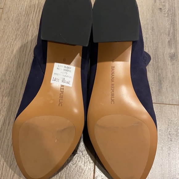 BANANA REPUBLIC  Boots - Picture 6 of 7